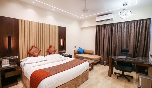Club Double or Twin Room, City View