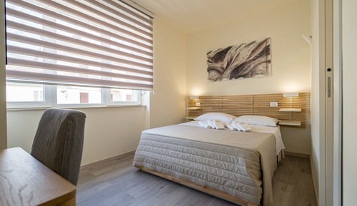 Double Room, Ensuite, City View