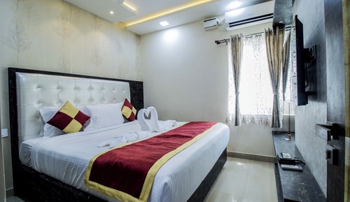 Deluxe Room, Patio, Garden View