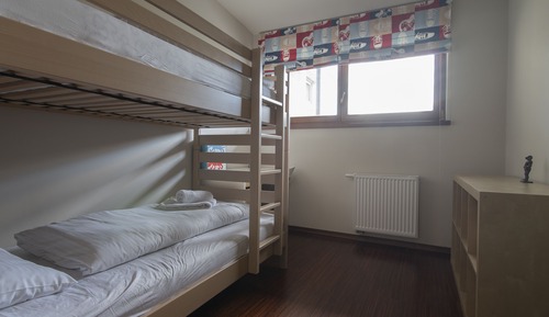 Apartment (25/C12)