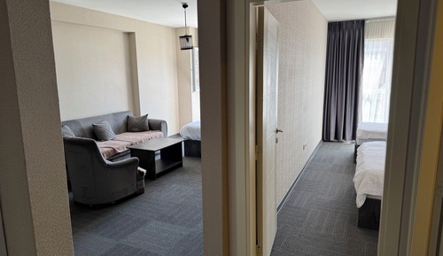 Basic Apartment, City View