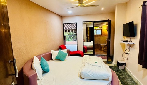 Deluxe Double Room, City View
