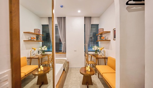 Deluxe Suite, City View