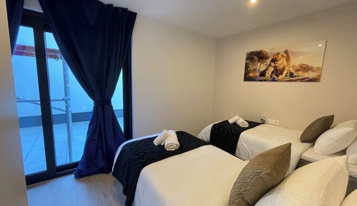 Grand Apartment