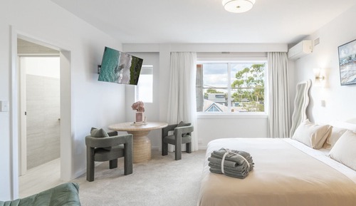 Studio, 1 King Bed