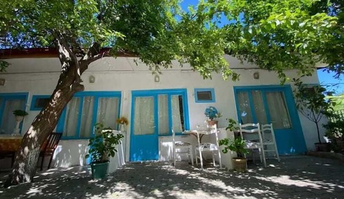 Classic Double or Twin Room, Garden View