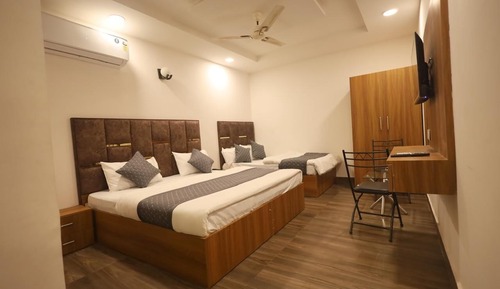 Classic Double or Twin Room