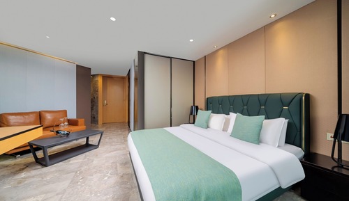 Superior Double Room, City View