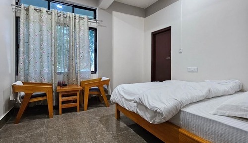 Twin Room, City View