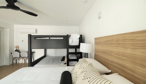 Studio, Multiple Beds