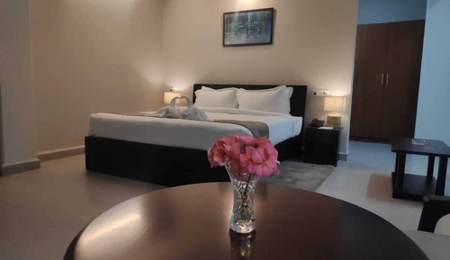 Junior Ac Suite