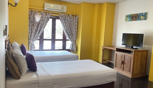 Standard Twin Room