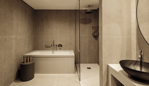 Studio, Balcony, Valley View