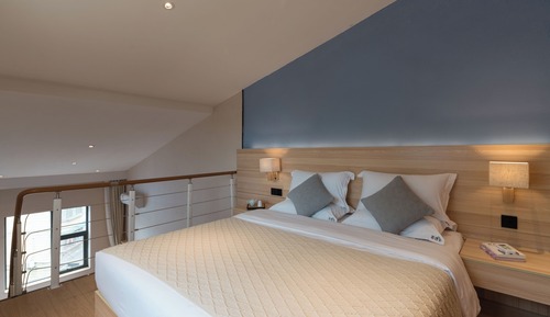Superior Loft, River View