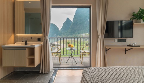 City Double Room, Balcony, River View