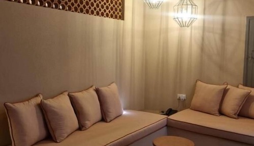 Courtyard Suite Split Level Sea View