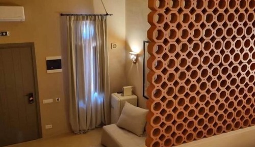 Ochre Suite Split Level