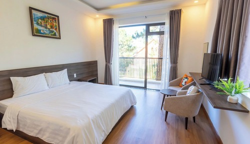 Deluxe Double Room, Balcony, Mountain View