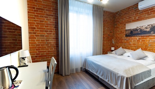 Comfort Room, City View