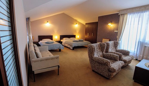 Deluxe Suite, Balcony, Courtyard View