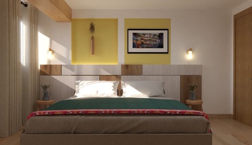 Classic Room, 1 King Bed, Non Smoking, Housekeeping