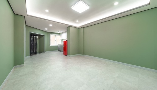 Basic Room, 1 Bedroom (White 1 (Mountain View / BBQ))