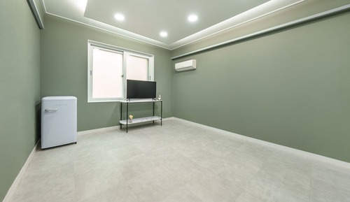 Basic Room, 1 Bedroom (Hill 5 (Mountain View / BBQ))