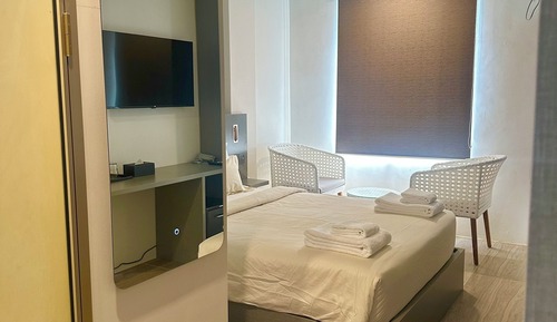 Deluxe Double Room, City View