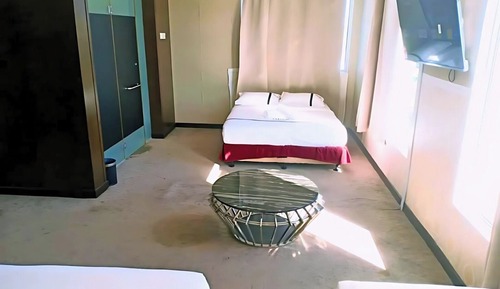 Family Room, Multiple Beds