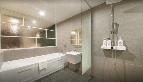 Ocean Deluxe, River View