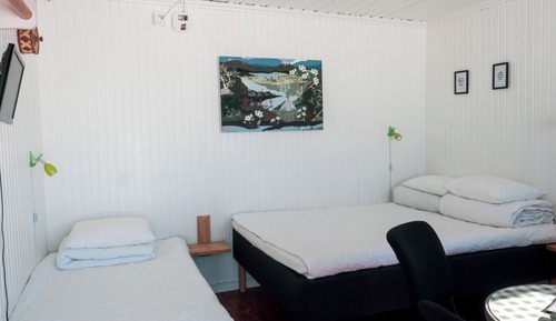 Cabin 3, beachfront