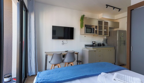 Standard Studio (596437)