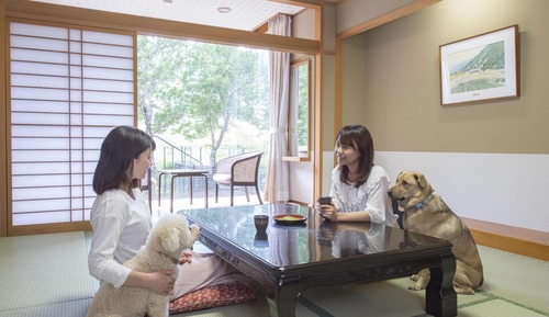 Japanese 10 Tatami With Private Dog Park (Non-smoking)