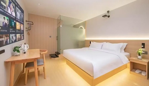 Comfort Single Room, City View
