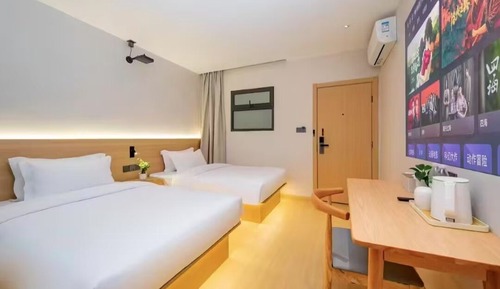 Comfort Double Room, City View