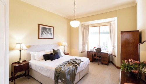 Cottage, Vineyard View