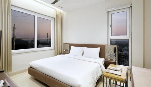 Family Double Room, Balcony, City View