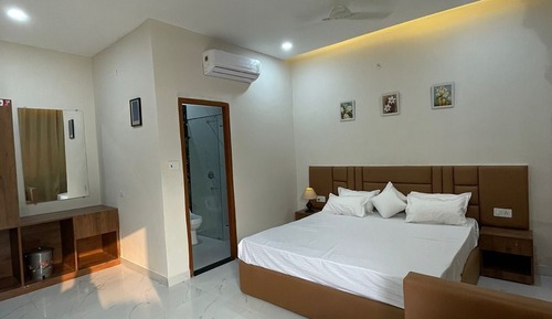 Deluxe Double Room, City View