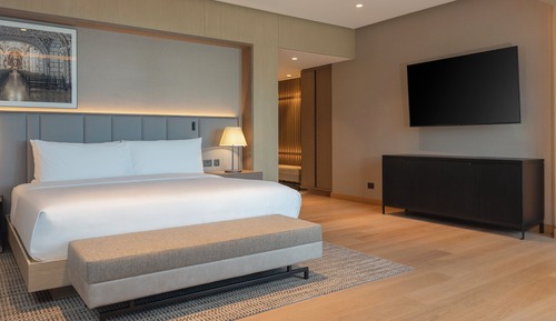 Junior Suite, 1 King Bed, Ocean View (Living Area)