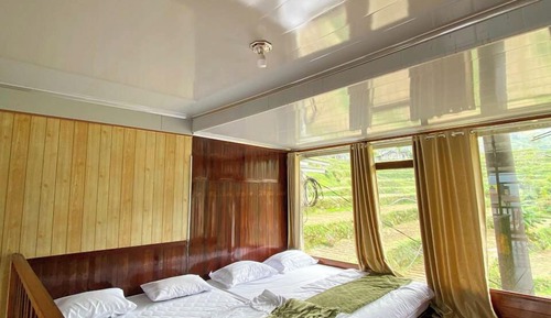 Family Cottage, Hill View
