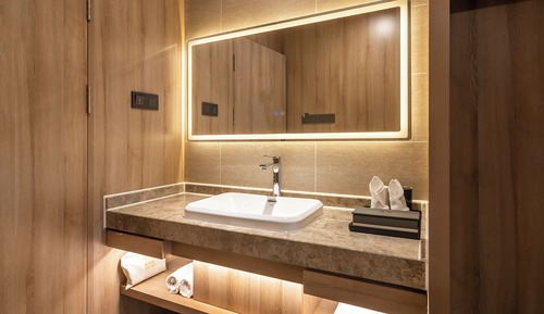 Superior Single Room, City View