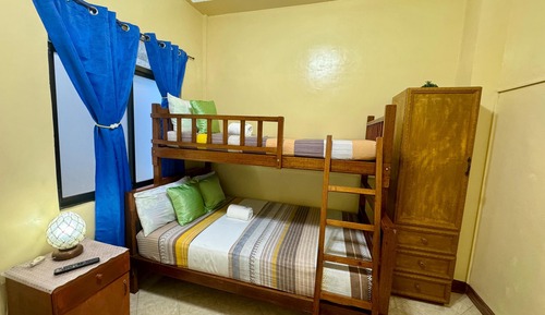 Standard Quadruple Room, Balcony