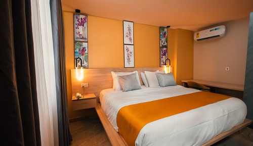 Economy Room