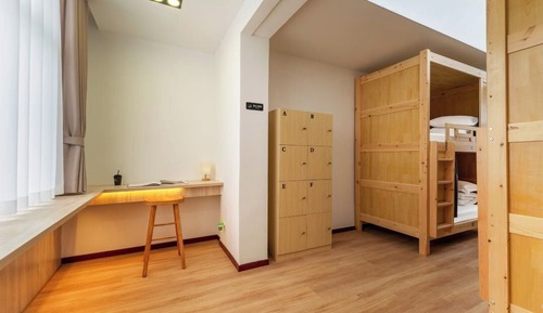 Economy Shared Dormitory, Women only