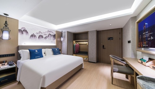 Deluxe Double Room, City View