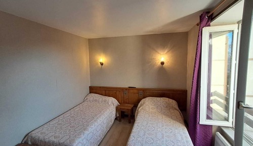 Classic Twin Room
