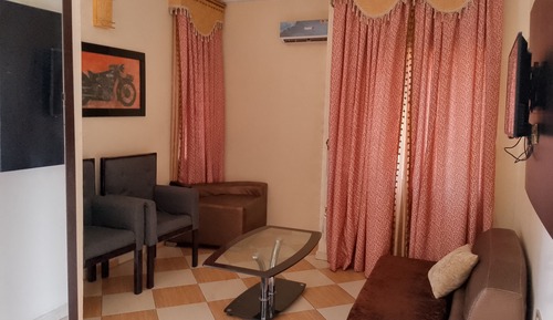 Deluxe Studio Suite