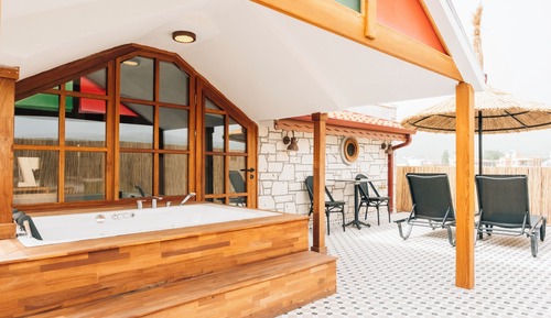 Superior Room, Balcony, Mountain View