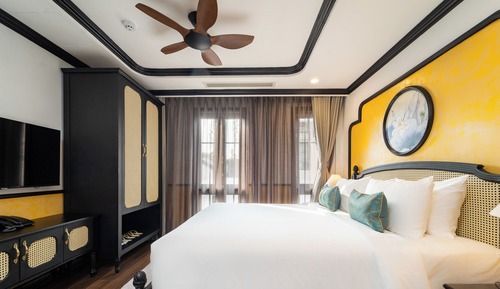 Superior Double Room, City View