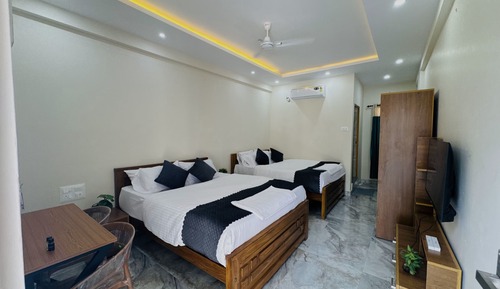 Family Double or Twin Room, Mountain View